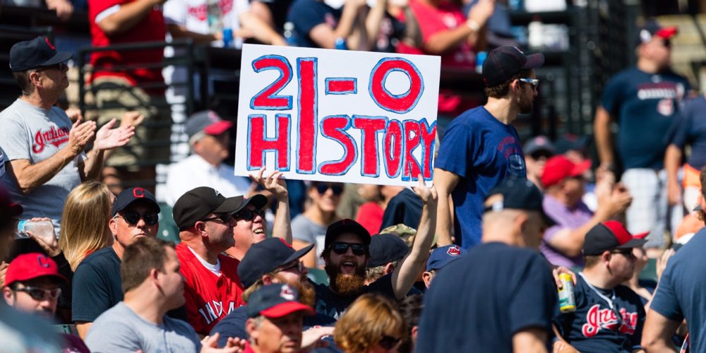 cleveland-indians-fan-sign-win-streak